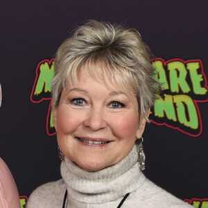 Dee Wallace